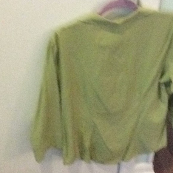 Blouse - Picture 2 of 3